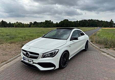 Mercedes-Benz CLA 45 AMG 4MATIC - Night Paket, Pano, 8xbereift