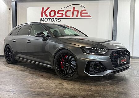 Audi RS4 Avant 2.9 TFSI quattro Schalensitze 1. Hand