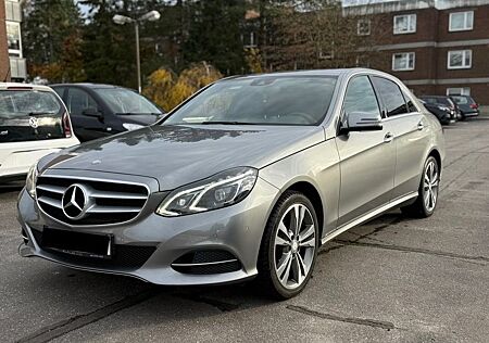 Mercedes-Benz E 220 AVANTG. | Scheckheftgepflegt | Service Neu