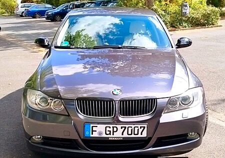 BMW 320d - Solider und sehr sparsamer Diesel