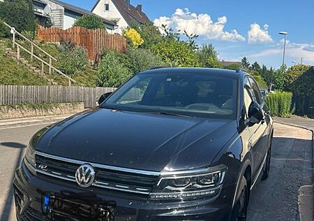 VW Tiguan Volkswagen 2.0 TDI 4Motion/Standh.R-Line Black Style