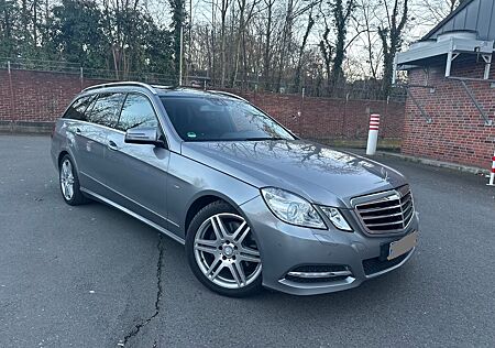 Mercedes-Benz E 250 T AVANTGARDE Kombi W212 Scheckheftgepflegt