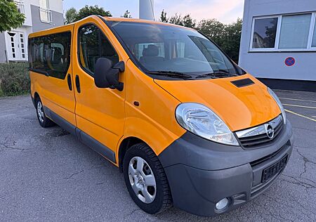 Opel Vivaro L2H1 2.0CDTI 84KW Klima 8 Sitze mod.2012
