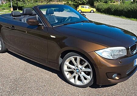 BMW 118i Cabrio TÜV Neu 1.Hand Checkheft