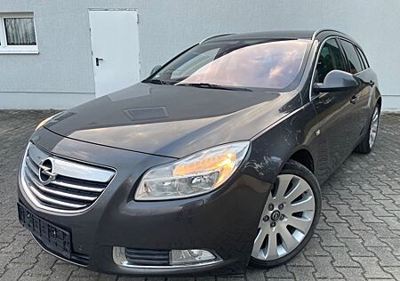Opel Insignia A Sports Tourer Sport Leder TÜV NEU