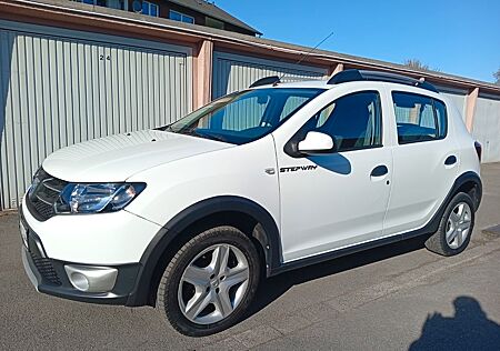 Dacia Sandero TCe 90 Stepway Prestige 1.Hand Navi