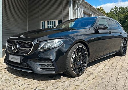 Mercedes-Benz E 53 AMG Mercedes-AMG E 53 4MATIC+ T Autom. ...
