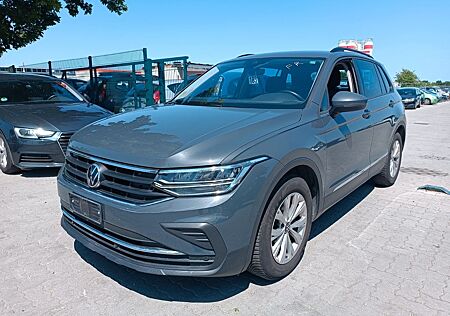 VW Tiguan Volkswagen 1.5 TSI DSG