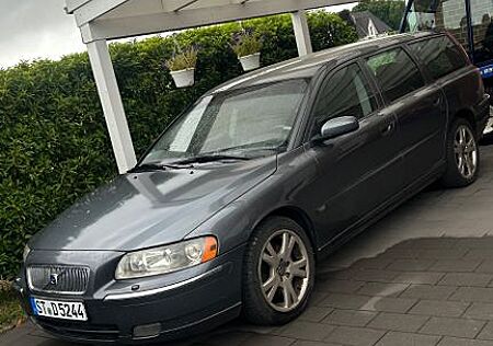 Volvo V70 D5 Summum