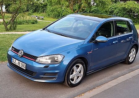 VW Golf Volkswagen 1.6 TDI BMT Comfortline Panoramadach