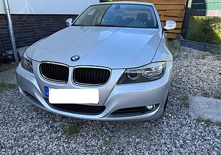 BMW 320i Limousine