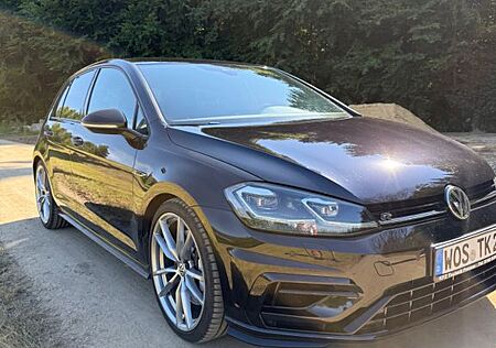 VW Golf Volkswagen 7 R Performance / Akra / DCC / 8 Fach