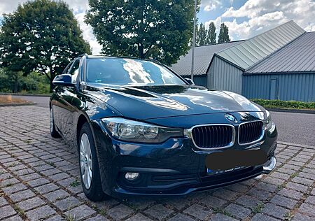BMW 318d Touring Advantage Advantage