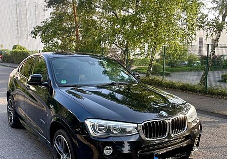 BMW X4 xDrive20d M SPORT*AHK*HUD*PANO