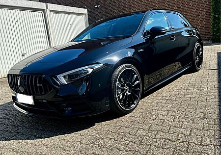 Mercedes-Benz A 35 AMG Mercedes-AMG A 35 4MATIC DCT Merced...