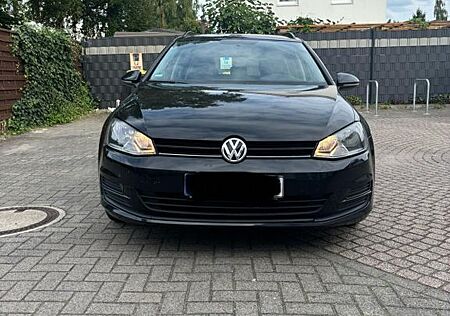 VW Golf Volkswagen 1.6 TDI BlueMotion Trendline Variant Tr...