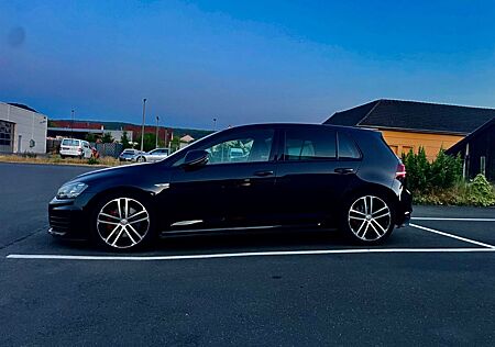 VW Golf Volkswagen GTD BMT. V8 Sound NAVI ACC XENON PANORAMA