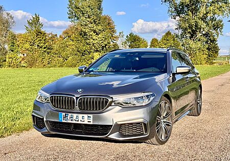 BMW M550d xDrive Touring Laserlicht AHK ACC Garantie
