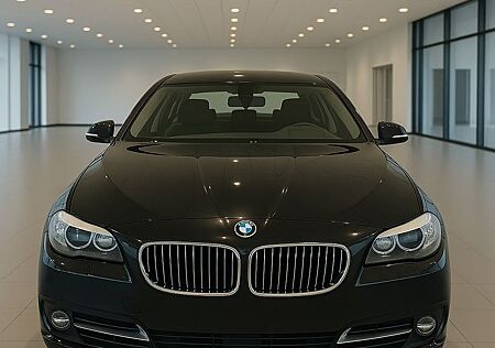 BMW 530d Touring - 6 Zylinder - Voll Leder