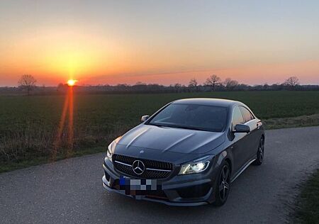 Mercedes-Benz CLA 250 DCT 4MATIC AMG Line