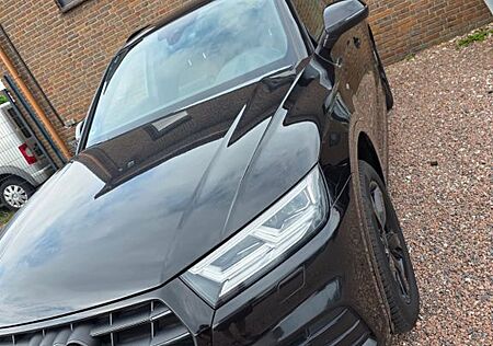 Audi Q5 quattro sport