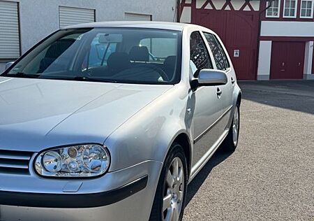 VW Golf Volkswagen 1.6 FSI
