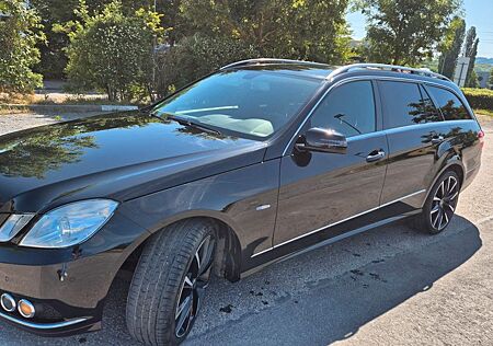 Mercedes-Benz E 300 CDI T BlueEFFICIENCY ELEGANCE ELEGANCE