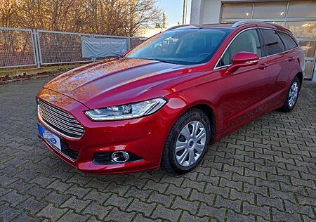 Ford Mondeo Turnier Titanium,LED.Navi.AHK.Panorama