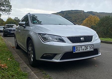 Seat Leon ST 1.6 TDI DSG, Familienauto, gepflegt