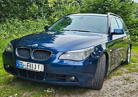 BMW 525i Touring -