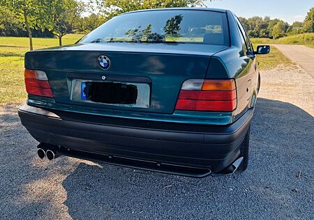 BMW 320i Sauber! Gepflegt! Org KM!