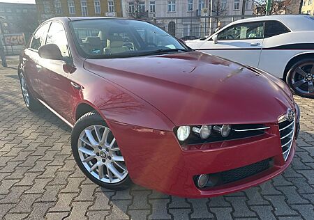 Alfa Romeo 159 2.2 JTS 16V Distinctive / TEMPOMAT / SITZHZG