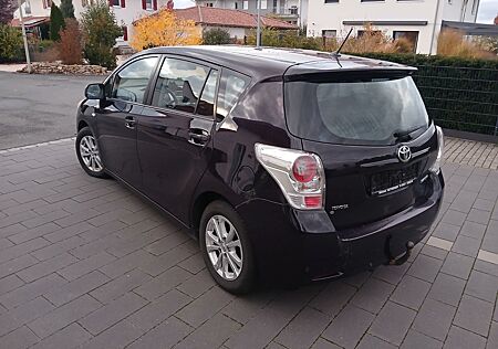 Toyota Verso 2.2l D-CAT Life Life