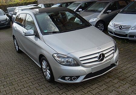 Mercedes-Benz B 220 B CDI / d / Panorama / Standheizung