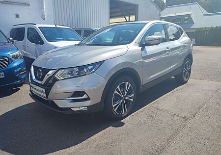 Nissan Qashqai 1.3 DIG-T Klimaaut/Navi/AHK/Kamera 360°