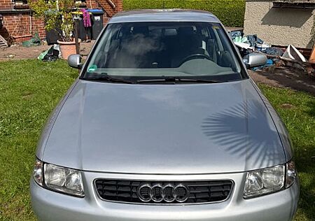 Audi A3 1.8T 110kW Ambition Automatik