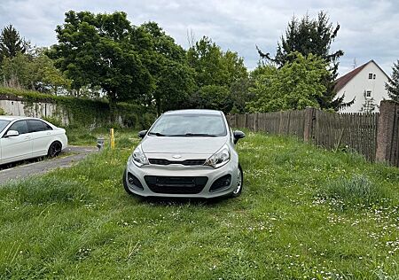 Kia Rio 1.4 FIFA WORLD CUP EDITION Automatik 32000km