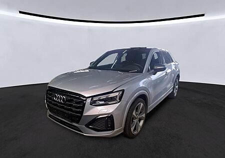 Audi Q2 40TFSi Q S LINE/BLACK/19Z./MATRIX/PANO/CARBON
