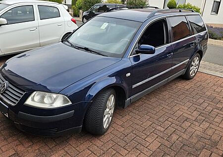 VW Passat Variant Volkswagen 2.0 Basis Variant Basis