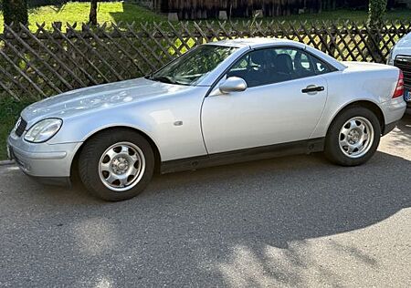Mercedes-Benz SLK 200 -