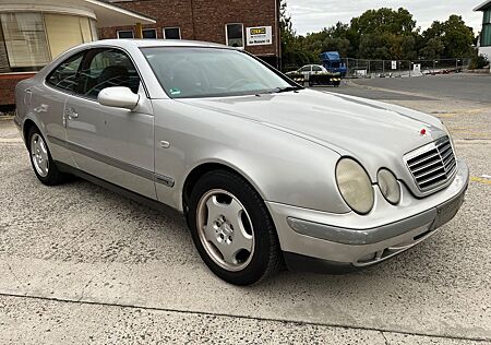 Mercedes-Benz CLK 200 ELEGANCE