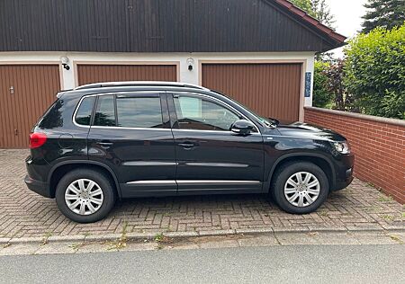 VW Tiguan Volkswagen 2.0 TDI 4MOT BlueMot T CUP Sport & St...