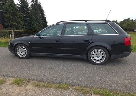 Audi A6 1.8 T Avant -
