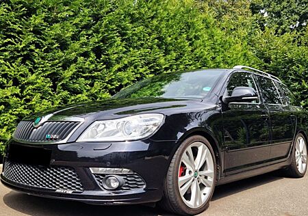 Skoda Octavia 2.0 TDI DSG RS Combi RS