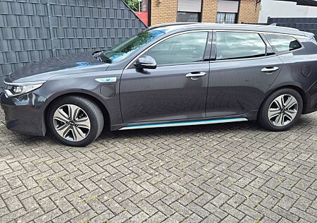 Kia Optima 2.0 GDI Plug-in Hyb. Attract Auto Spo...