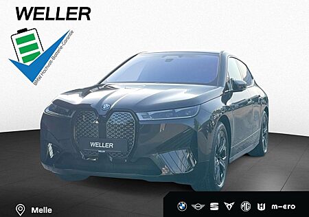 BMW iX xDrive40 AHK DaPro Pa+ LiveCPro HK KomZu 21"