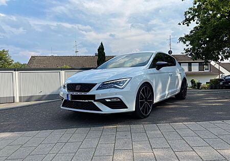 Seat Leon CUPRA DSG Sportsitze 19 Zoll nur 21.723 KM!