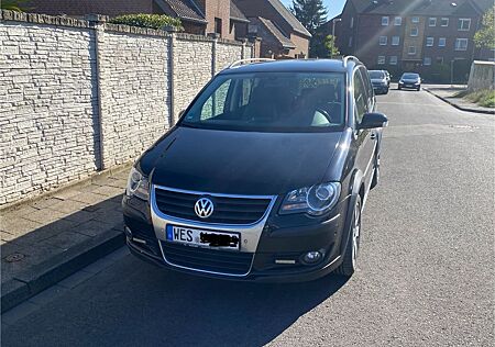 VW Touran Volkswagen 2.0 TDI 103kW DSG DPF - Cross Toursn