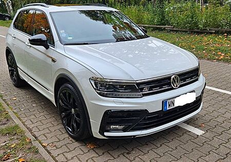 VW Tiguan Volkswagen Highline 2.0 TSI OPF DSG 4Motion R-Line..