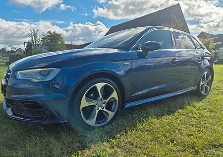 Audi A3 Sportback Ambition 1,6 TDI S line.